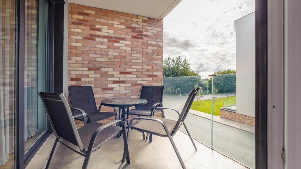 Apartamenty Simply Perlowa Przystan - Holiday City Kołobrzeg Buitenkant foto